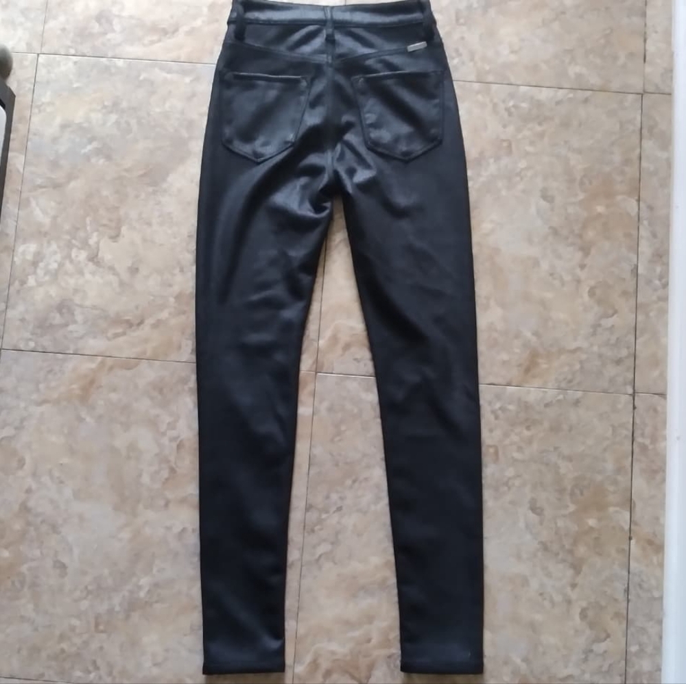 KanCan Carly Ultra High Rise Faux Leather Super Skinny pants, size 1/24 - Picture 4 of 9